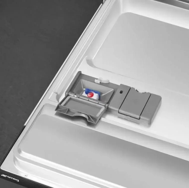 Встраиваемая посудомоечная машина Smeg STL362DQ
