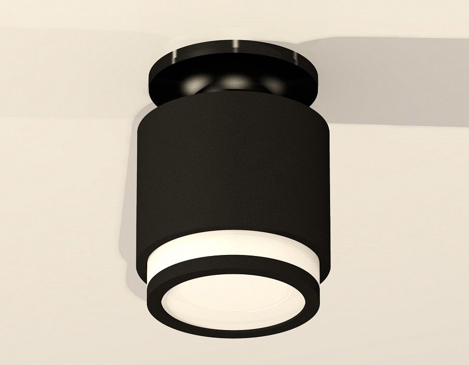 Накладной светильник Ambrella Light XS XS7511063
