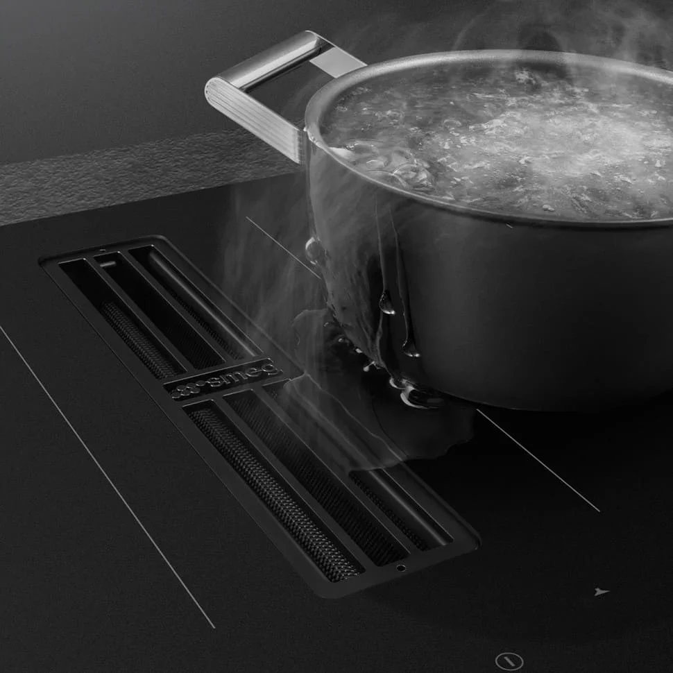 Варочная панель со встроенной вытяжкой Smeg HOBD382N2