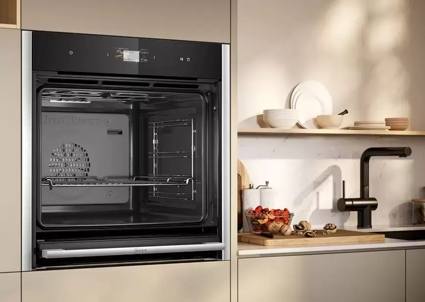 Духовой шкаф с паром Neff B64FS31N0