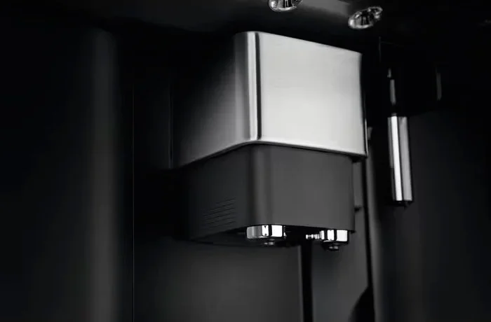 Встраиваемая кофемашина Electrolux EBC85H