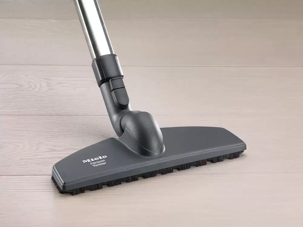 Пылесос Miele Complete С3 Аctive Parquet PowerLine SGDF3 белый