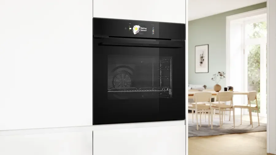 Духовой шкаф Bosch HBG978NB1