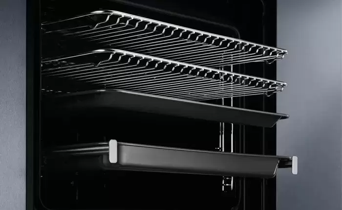 Духовой шкаф Electrolux KOAAS31WX