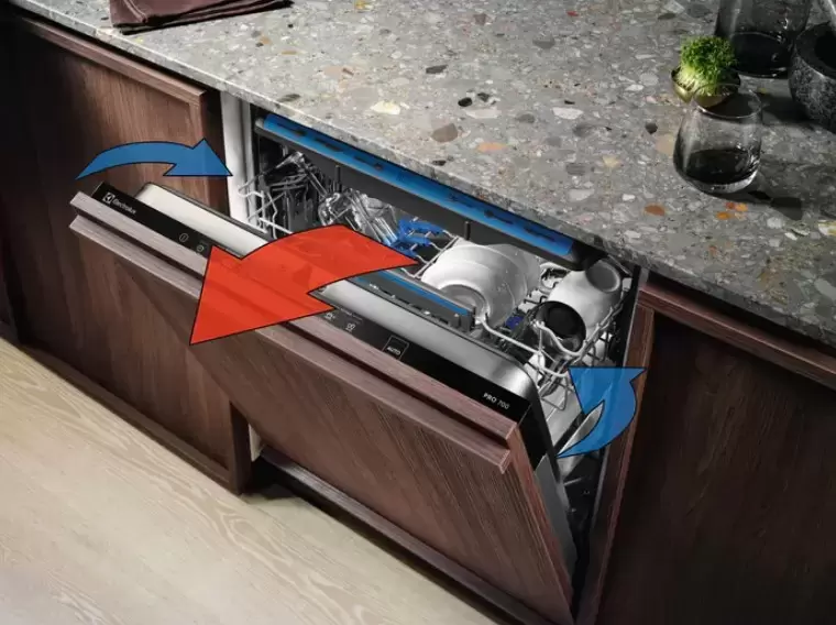 Встраиваемая посудомоечная машина Electrolux EEM43200L