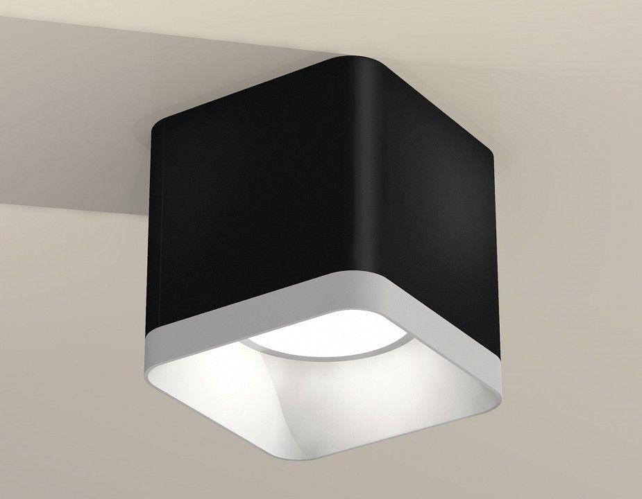 Накладной светильник Ambrella Light XS XS7806001
