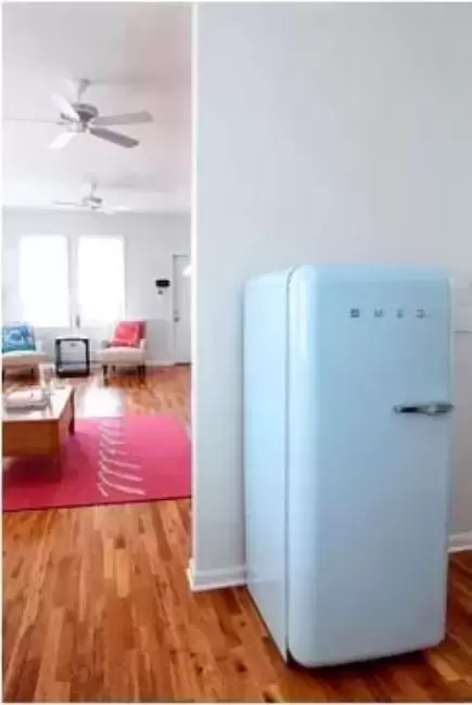 Холодильник Smeg FAB28LAZ1