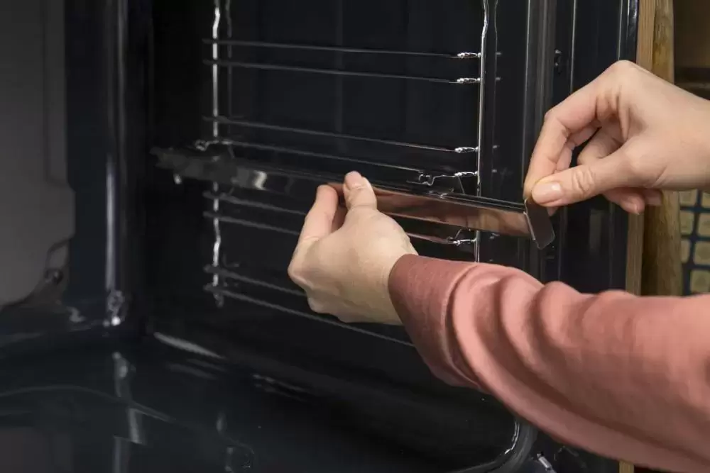 Духовой шкаф Gorenje BO6737E02BG