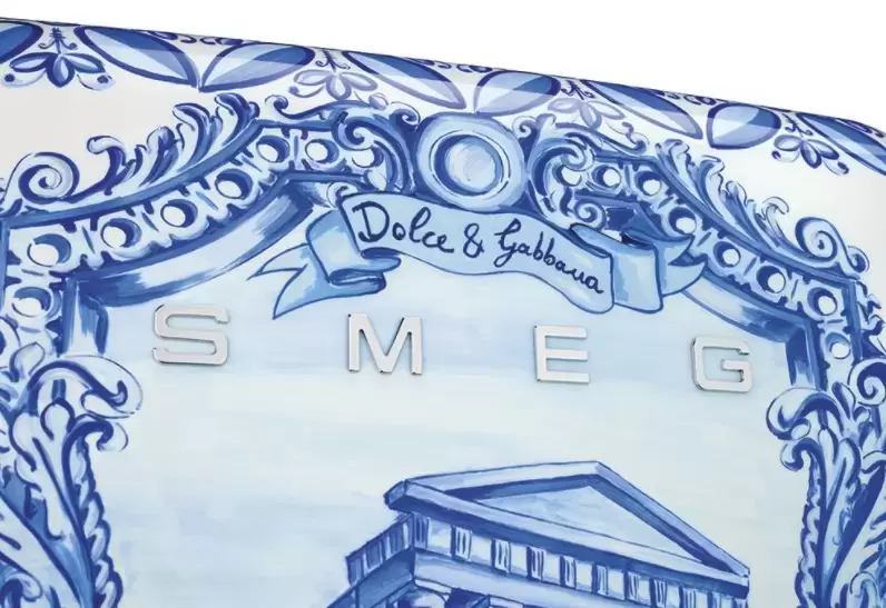 Холодильник Smeg FAB28RDGM3