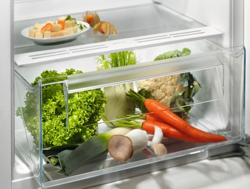 Встраиваемый холодильник Electrolux LRB3AE12S