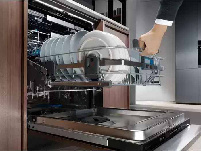 Встраиваемая посудомоечная машина Electrolux EEC987300W