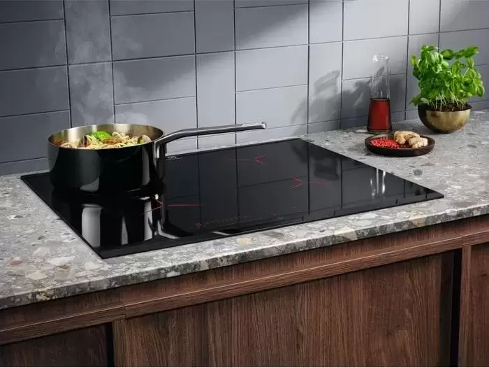 Варочная панель Electrolux EIP 6446