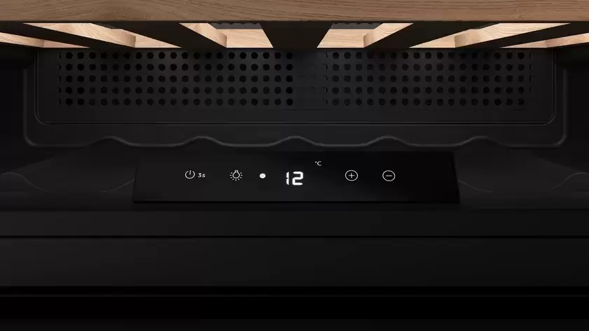 Встраиваемый винный шкаф Teka RVI 10024 GBK