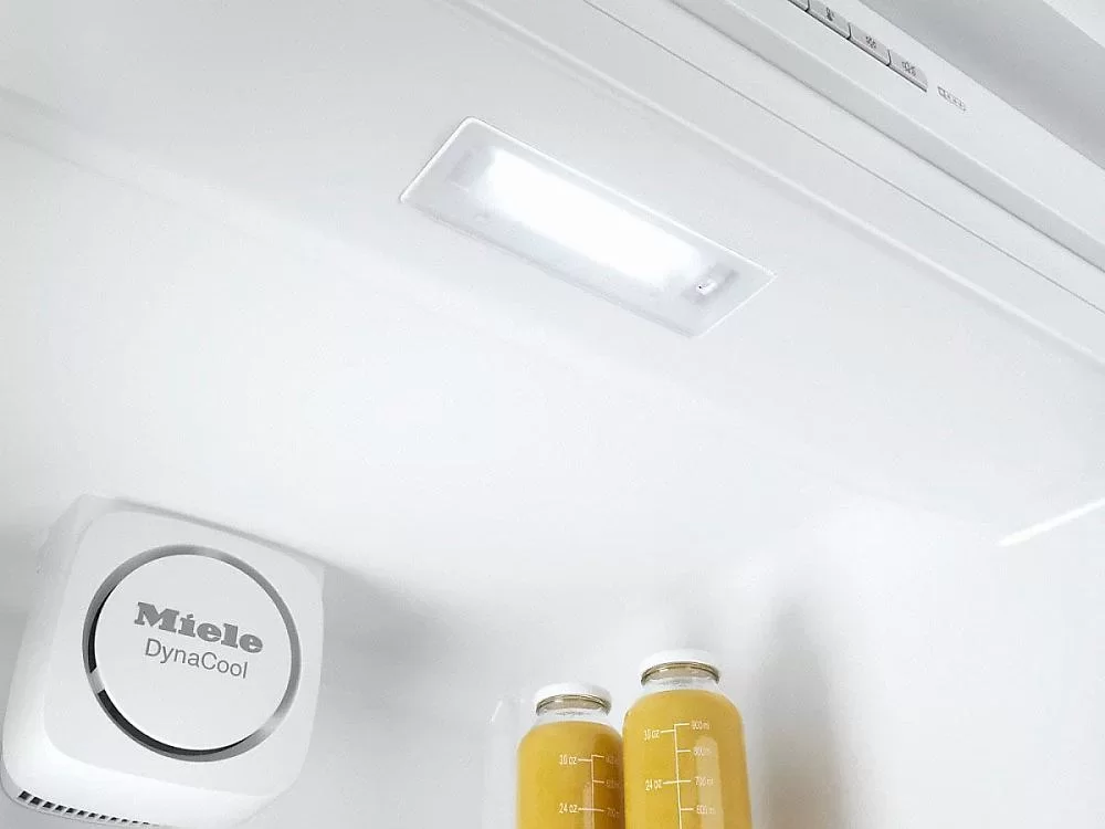 Холодильник Miele KFN 29162D WS