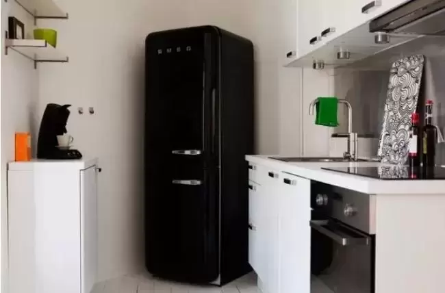 Холодильник Smeg FAB32NES7