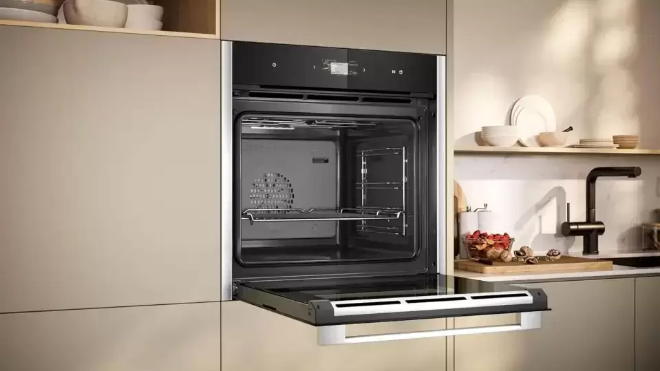 Духовой шкаф Neff B59CR71Y0