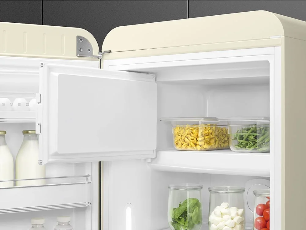 Холодильник Smeg FAB28LCR6