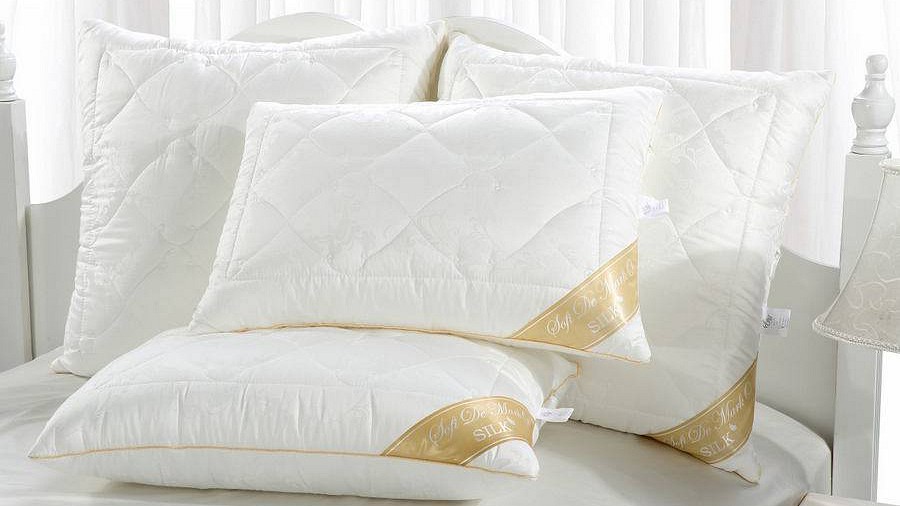 Подушка (70x70 см) Silk