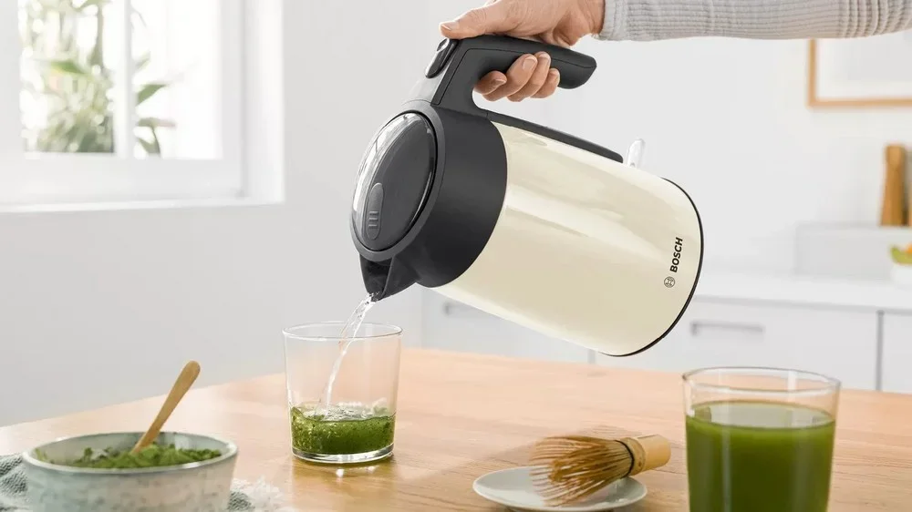 Чайник Bosch TWK7L467