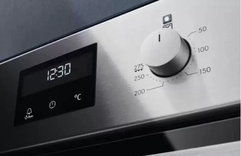 Духовой шкаф Electrolux OEF 3H70 TX