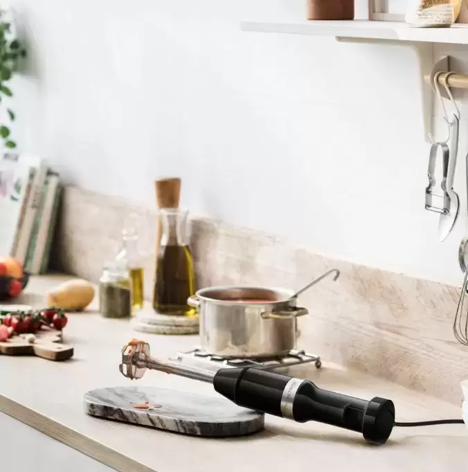 Погружной блендер KitchenAid 5KHBV83EOB