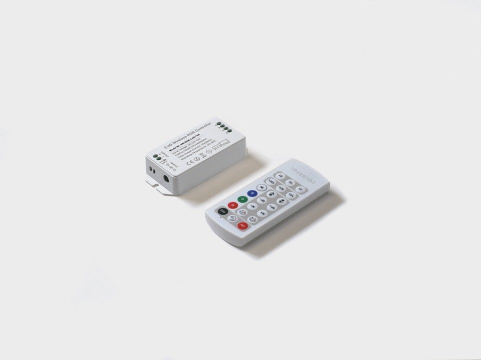 Контроллер-регулятор цвета RGB с пультом ДУ SWG  00-00021380