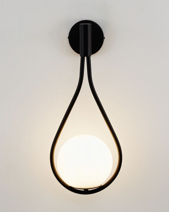 Бра Moderli Barocco V11574-1W