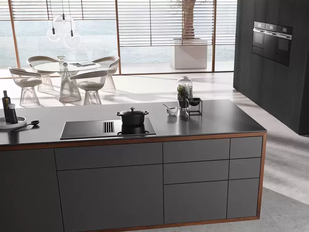 Индукционная варочная панель с вытяжкой Miele KMDA 7634 FR