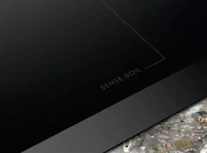 Индукционная варочная панель Electrolux EIS82453