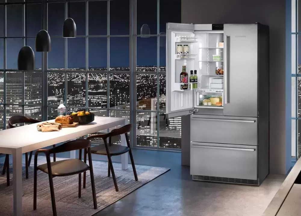Холодильник Liebherr CBNes 6256 PremiumPlus BioFresh NoFrost