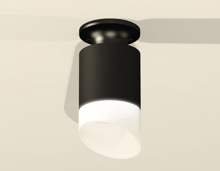 Накладной светильник Ambrella Light XS XS6302112