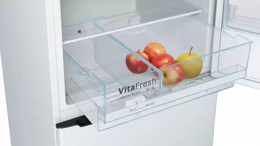 Холодильник с нижней морозильной камерой BOSCH KGE39XW21R