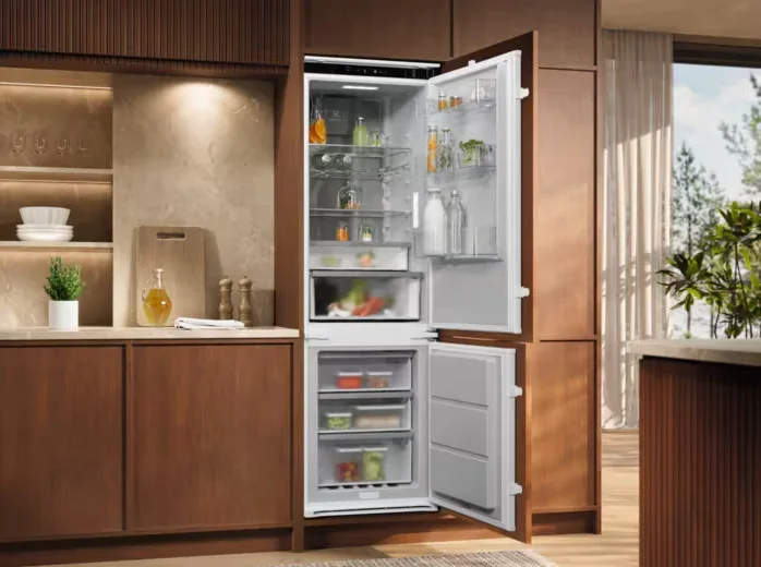 Встраиваемый холодильник Electrolux E8MNCD18S