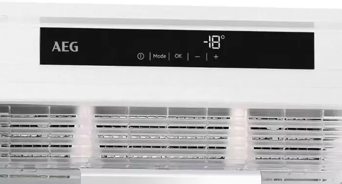Встраиваемая морозильная камера AEG ABR818F6NC