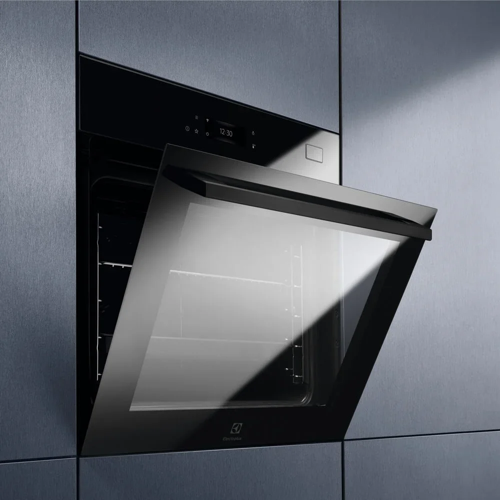 Духовой шкаф Electrolux EOB8S39H