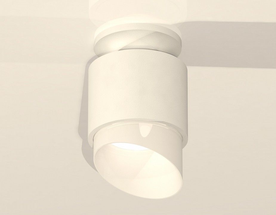 Накладной светильник Ambrella Light XS XS7510046