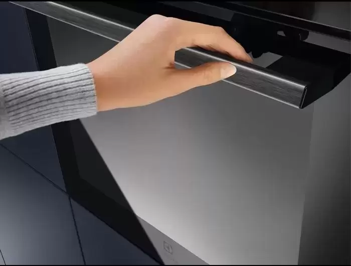 Духовой шкаф Electrolux EOB7S31Z