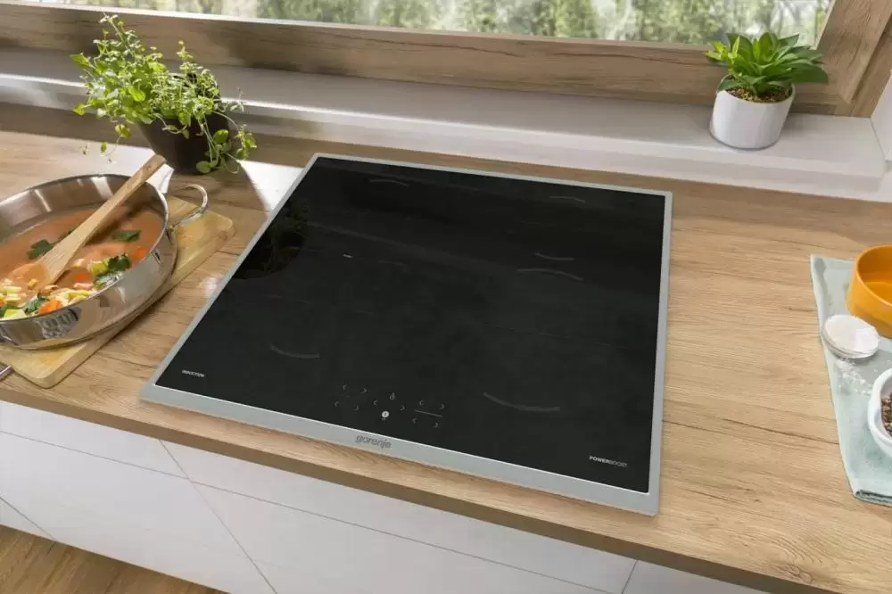 Независимая индукционная варочная панель Gorenje GI6421BX