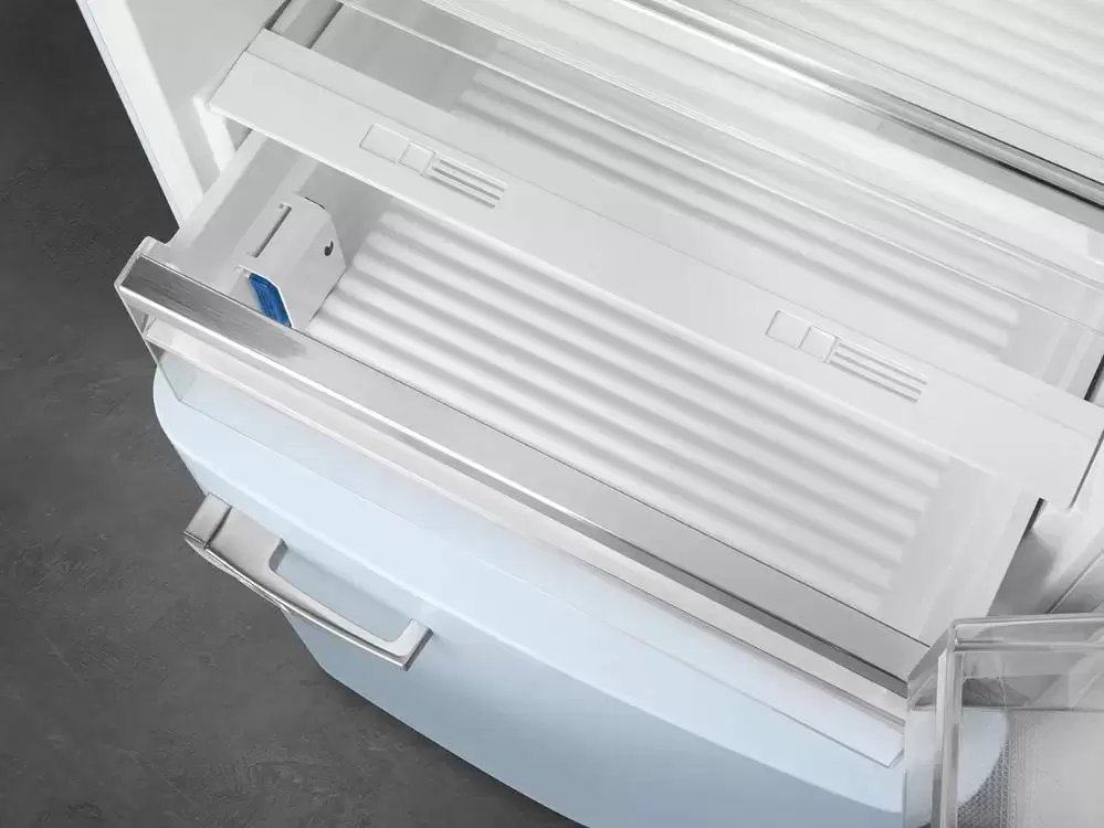 Холодильник Smeg FAB38RPB