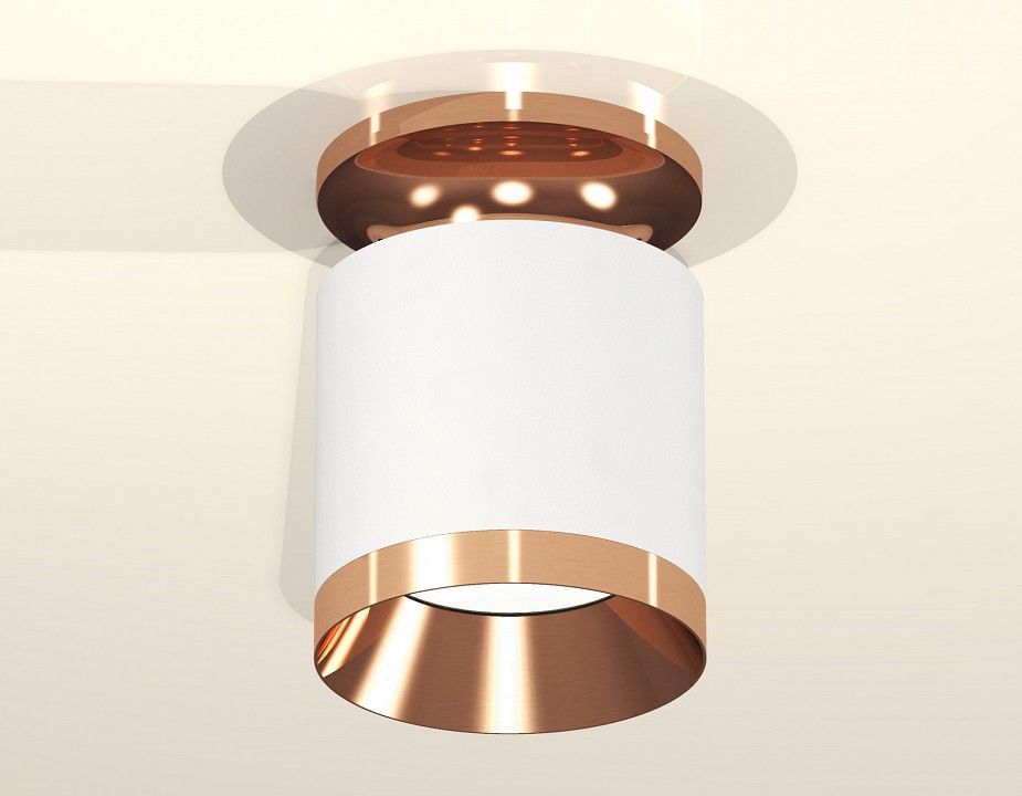 Накладной светильник Ambrella Light XS XS7401141