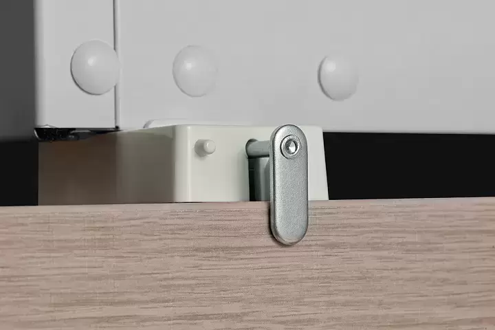Встраиваемый холодильник Midea MDRE423FGE01