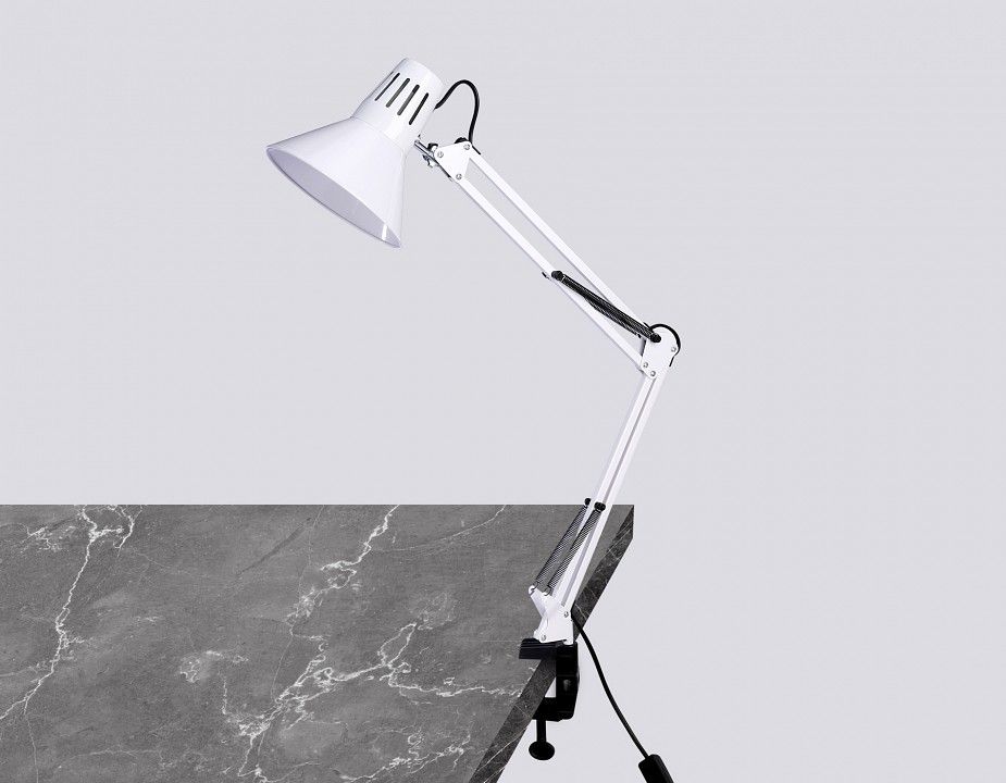 Настольная лампа офисная Ambrella Light DE DE7719