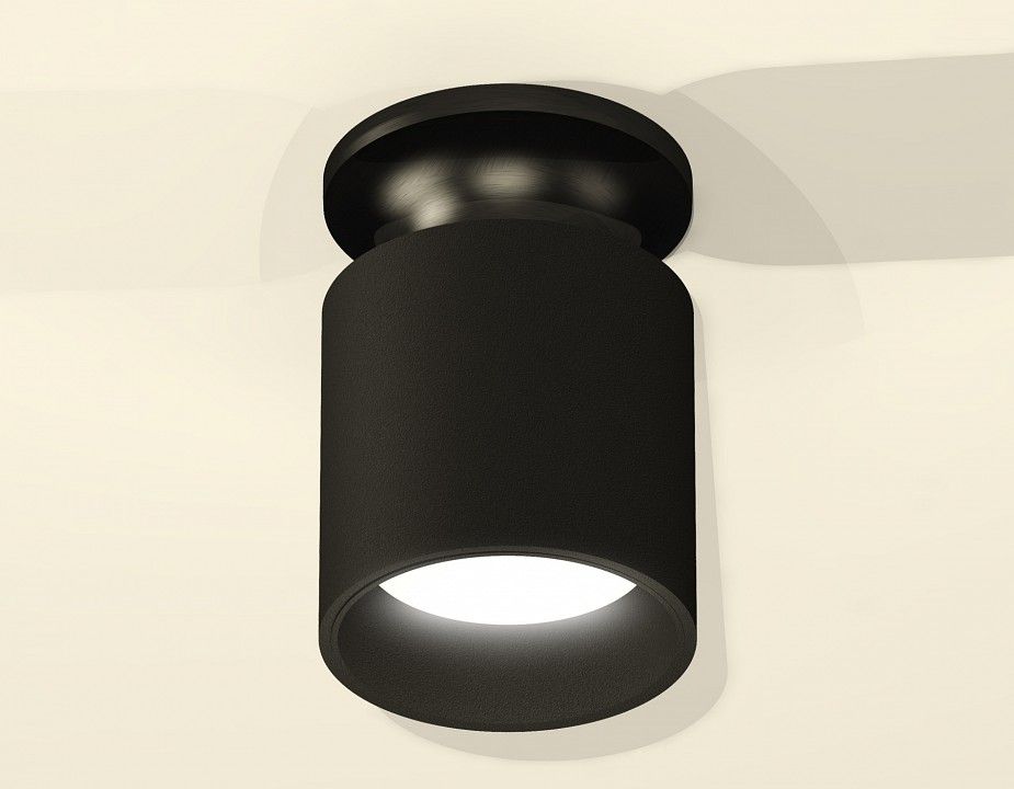 Накладной светильник Ambrella Light XS XS6302101