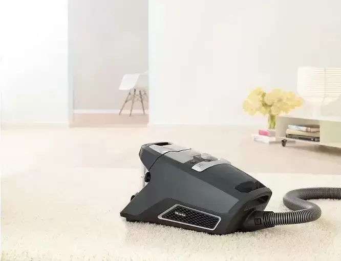 Пылесос Miele SKCF5 Blizzard CX1 Parquet PoweLine Graphite grey