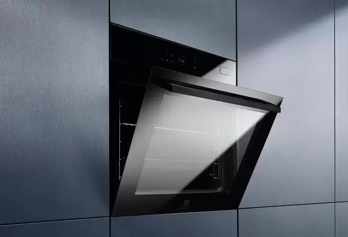 Духовой шкаф Electrolux EOB8S39WZ